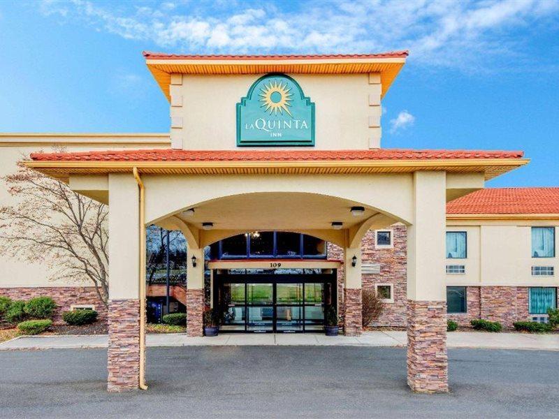 La Quinta Inn By Wyndham West Long Branch Nj Shore Area Exterior foto