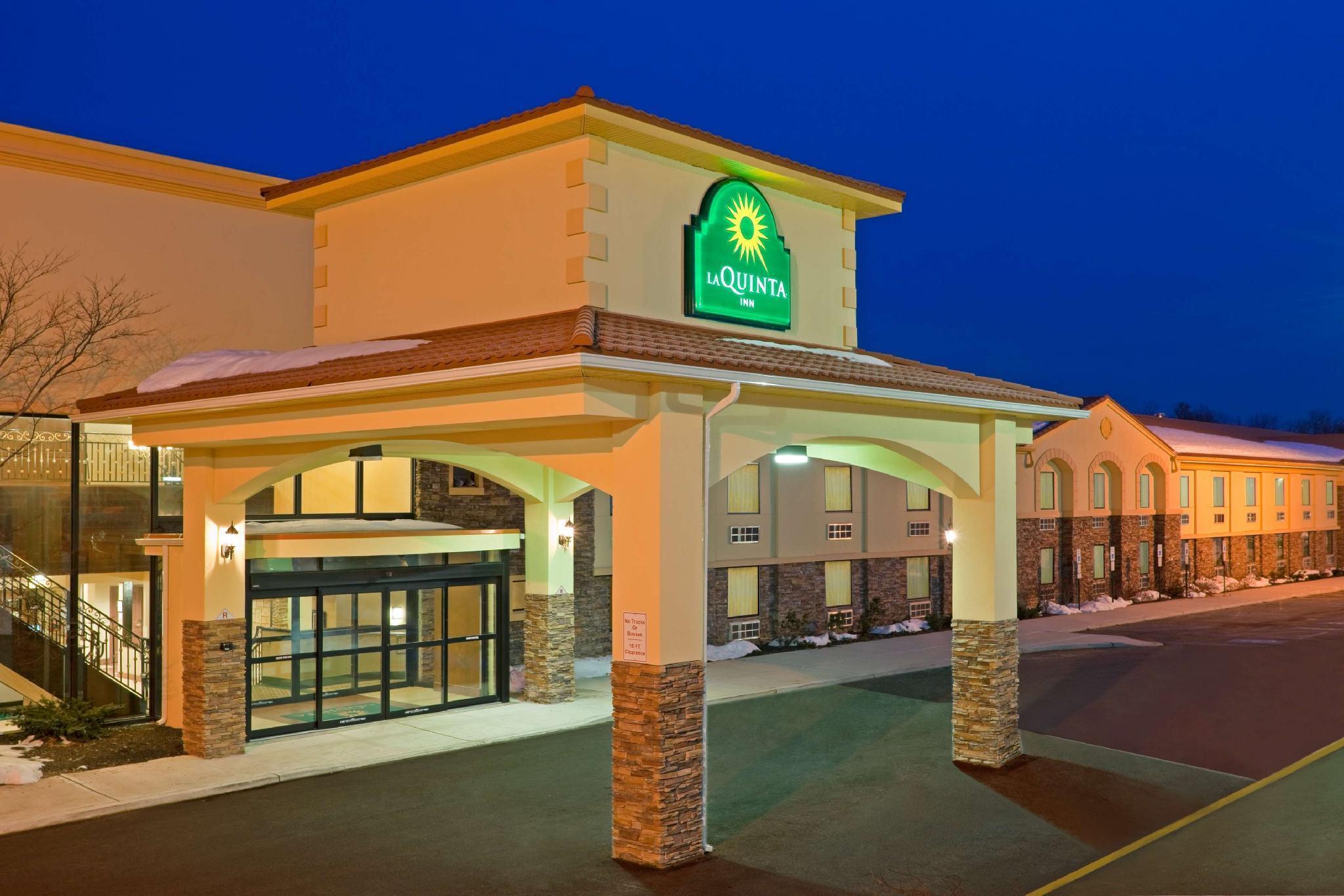 La Quinta Inn By Wyndham West Long Branch Nj Shore Area Exterior foto