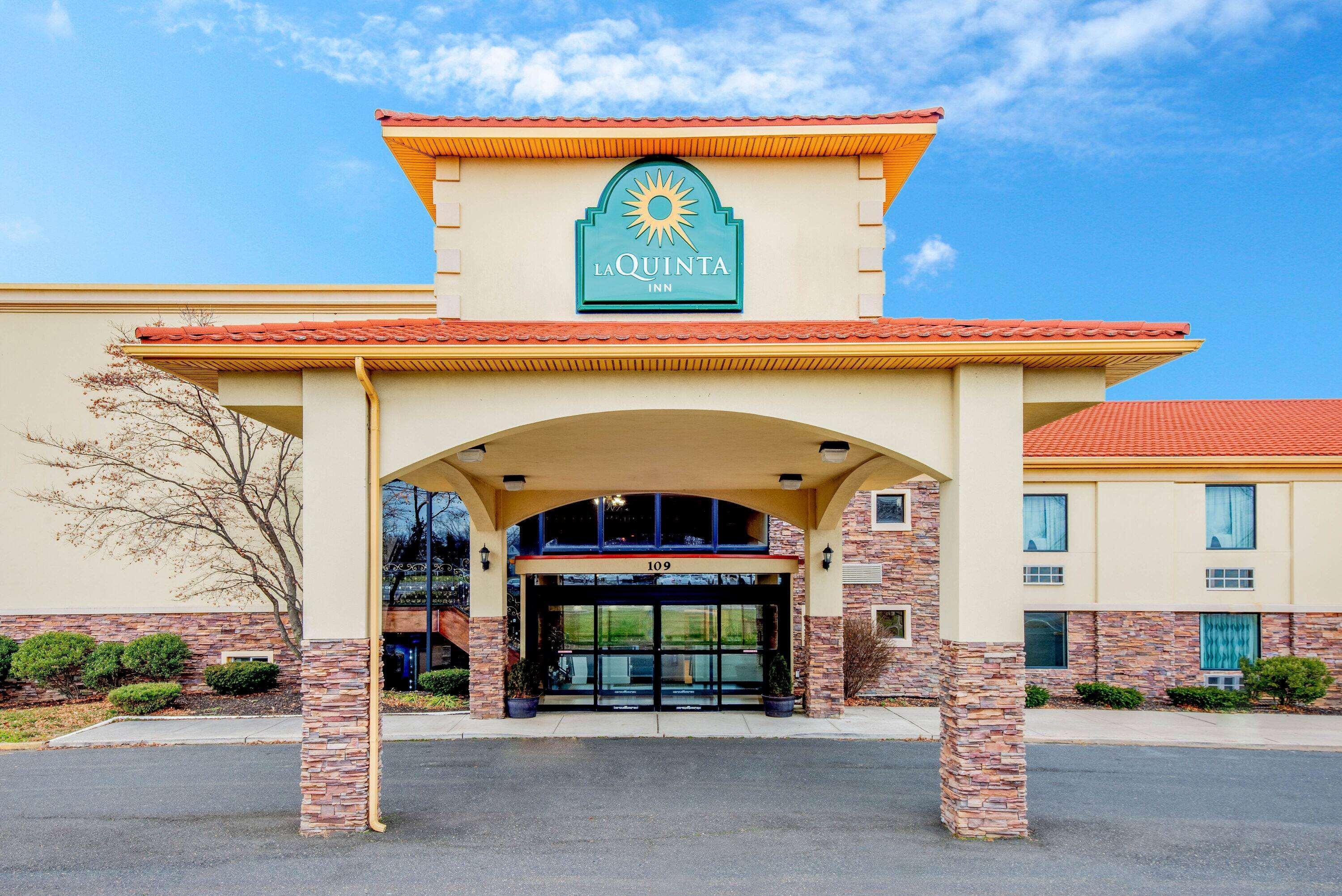 La Quinta Inn By Wyndham West Long Branch Nj Shore Area Exterior foto